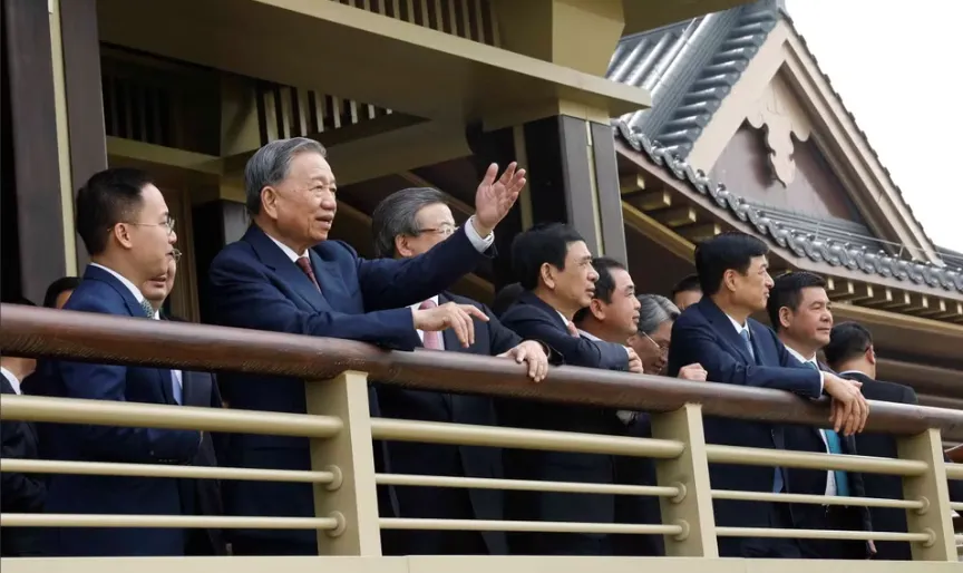 Tổng B&iacute; thư, Chủ tịch nước T&ocirc; L&acirc;m thăm Khu mới H&ugrave;ng An của Trung Quốc - Ảnh 3.