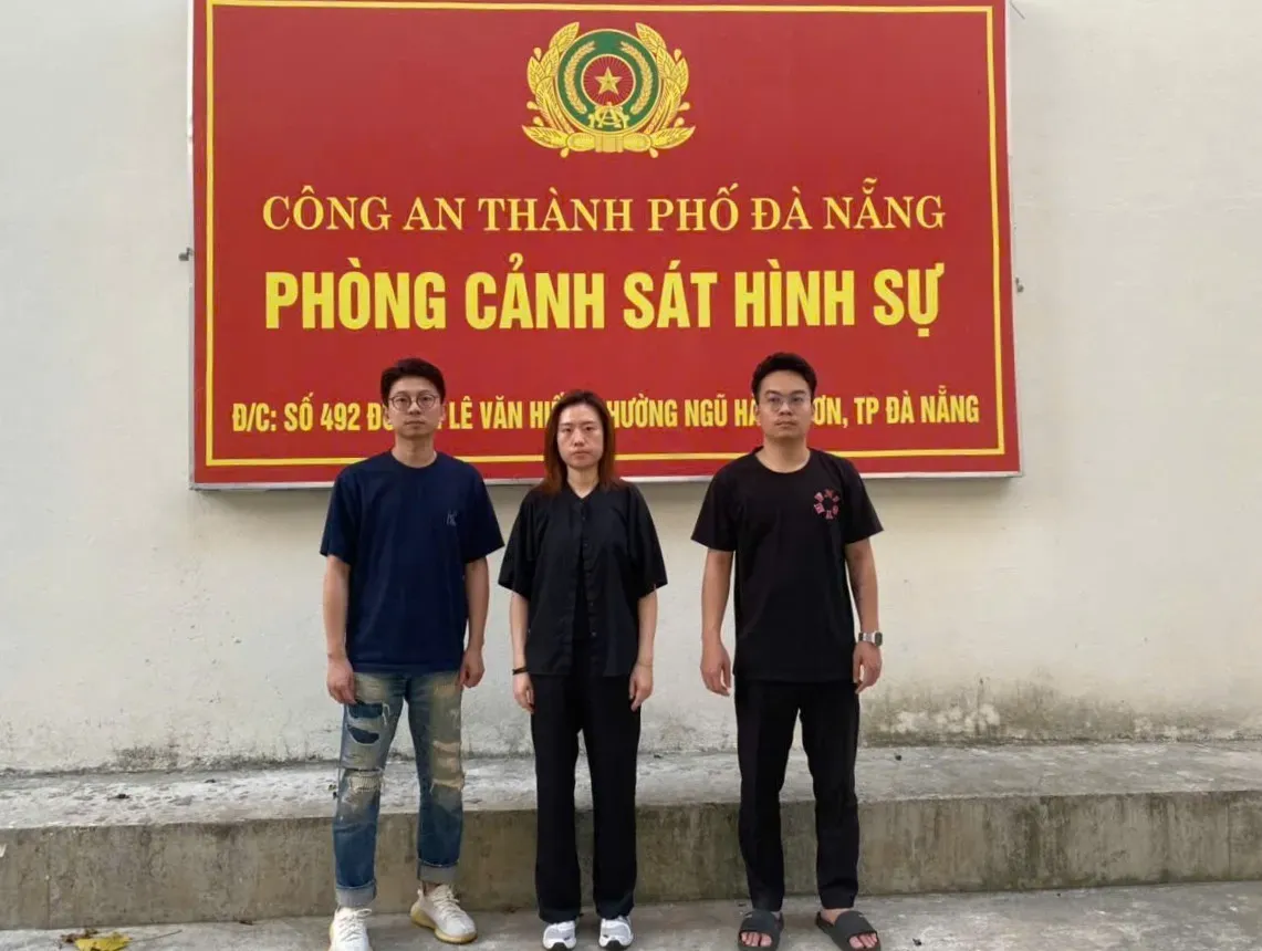 Đà Nẵng triệt xóa tụ điểm đánh bạc trá hình qua giải Poker, tạm giữ nhiều đối tượng- Ảnh 1. Đà Nẵng triệt xóa tụ điểm đánh bạc trá hình qua giải Poker, tạm giữ nhiều đối tượng- Ảnh 1.