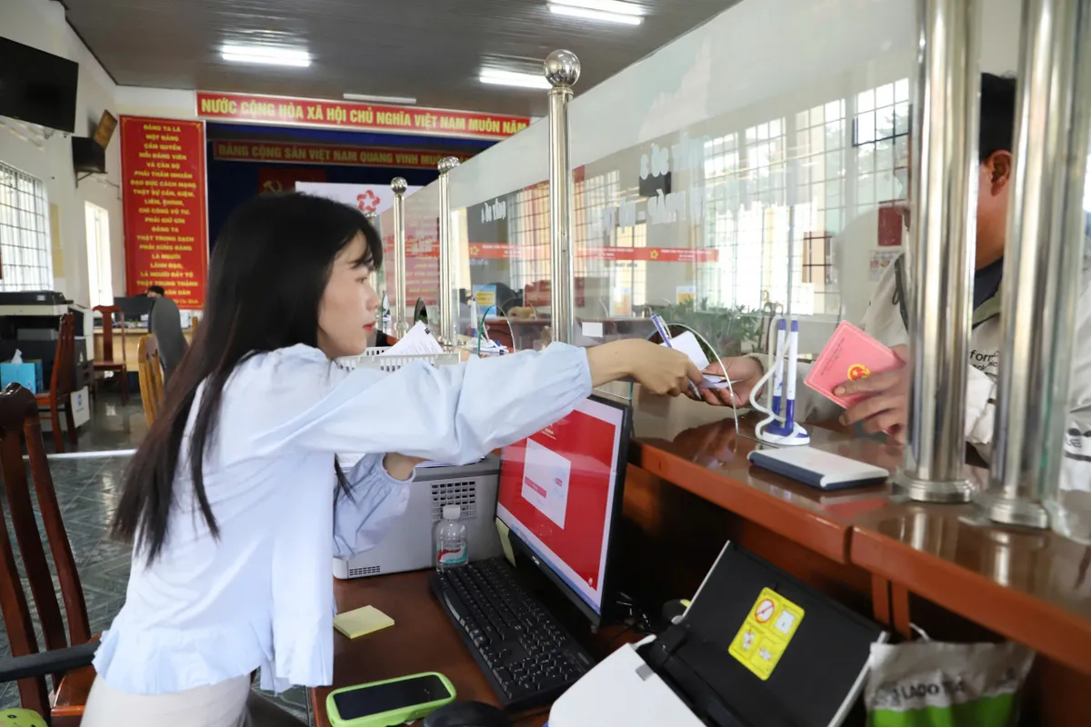 L&acirc;m Đồng thiếu gần 1.000 bi&ecirc;n chế c&ocirc;ng chức cấp x&atilde;- Ảnh 2.