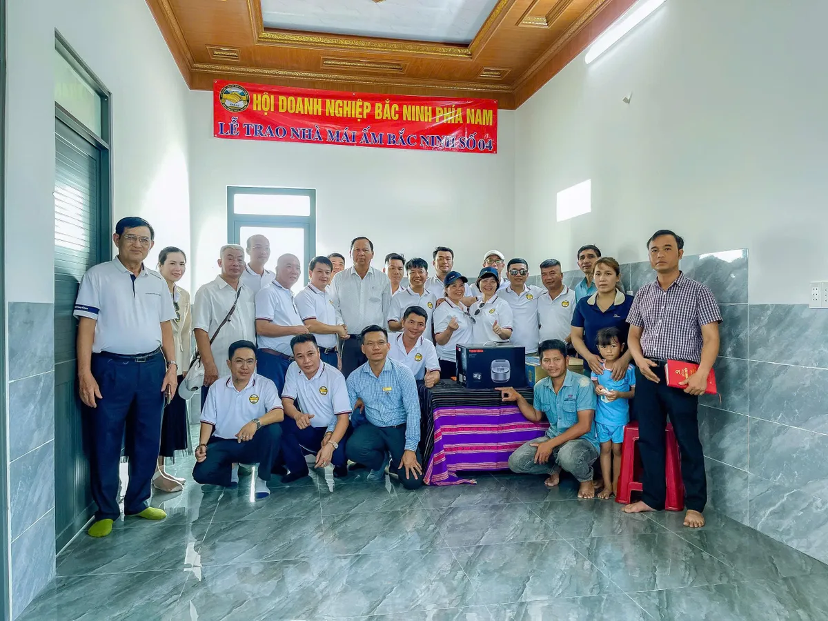 "M&aacute;i ấm Bắc Ninh" trao ng&ocirc;i nh&agrave; y&ecirc;u thương đến b&agrave; con Đắk Lắk- Ảnh 1.