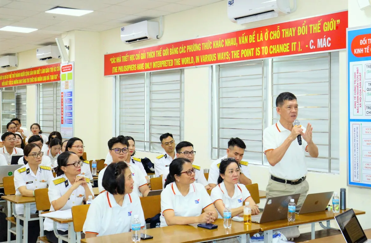 Đột ph&aacute; n&acirc;ng cao năng lực ngoại ngữ trong m&ocirc;i trường Qu&acirc;n đội: Học viện Hải qu&acirc;n đẩy mạnh hợp t&aacute;c chiến lược- Ảnh 1.