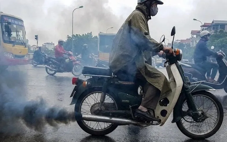 Từ 2028, xe m&aacute;y tại H&agrave; Nội v&agrave; TP.HCM phải đạt chuẩn kh&iacute; thải mức 2 trở l&ecirc;n- Ảnh 1.