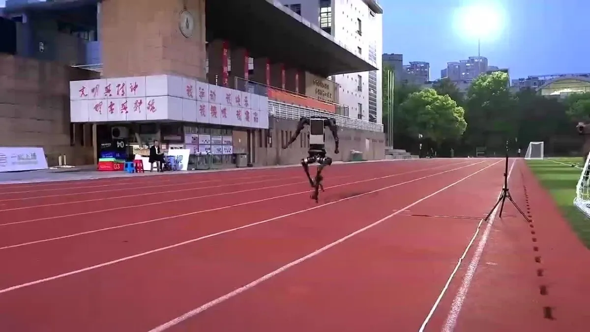Robot hình người H1 của Unitree chạy nhanh gần bằng kỷ lục của Usain Bolt- Ảnh 1. Robot hình người H1 của Unitree chạy nhanh gần bằng kỷ lục của Usain Bolt- Ảnh 1.