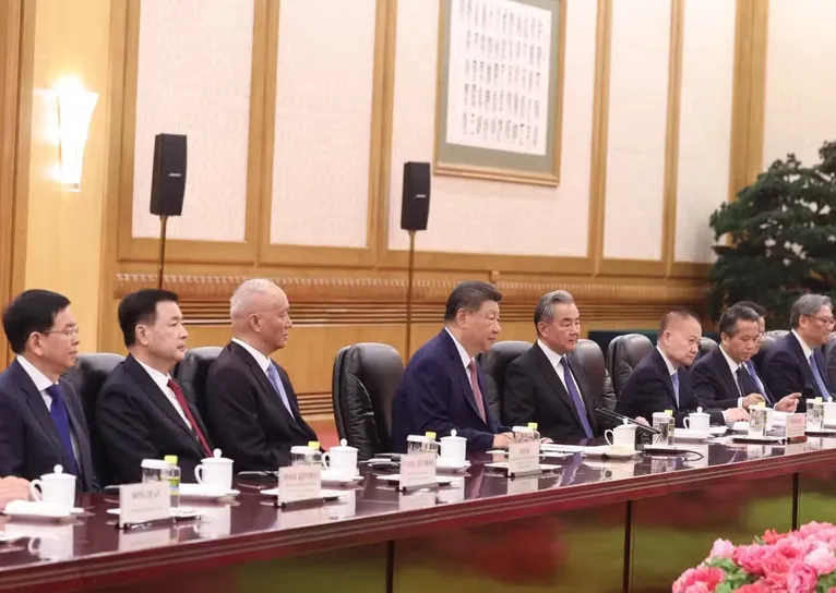 Tổng B&iacute; thư, Chủ tịch nước T&ocirc; L&acirc;m hội đ&agrave;m với Tổng B&iacute; thư, Chủ tịch nước Trung Quốc Tập Cận B&igrave;nh- Ảnh 4.