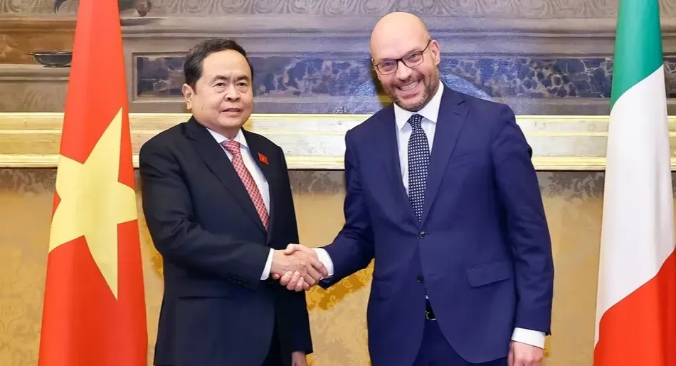 Chủ tịch Quốc hội khẳng định Việt Nam sẵn s&agrave;ng l&agrave;m cầu nối th&uacute;c đẩy quan hệ nghị viện Italy - ASEAN- Ảnh 1.