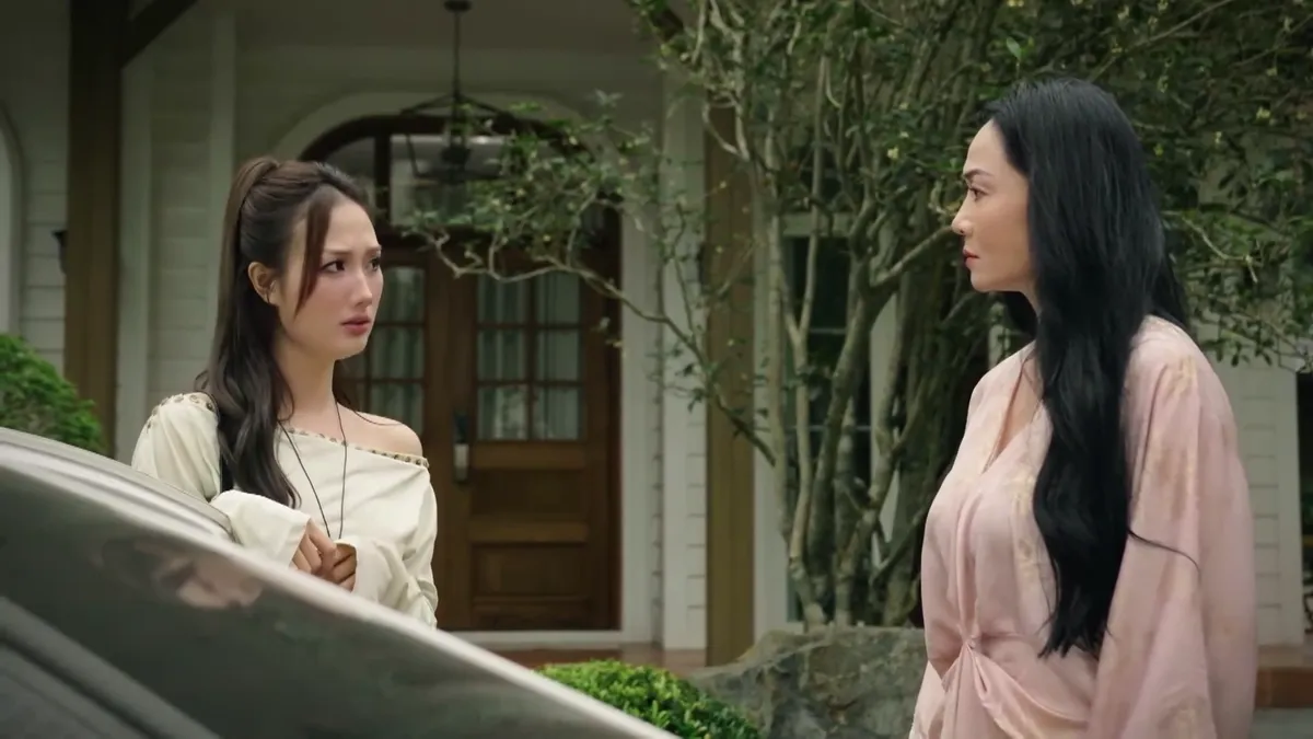 Bước ch&acirc;n v&agrave;o đời - Tập 24: G&aacute;i qu&aacute;n bar đưa Qu&acirc;n về, gọi b&agrave; Dung l&agrave; 'mẹ' - Ảnh 2.