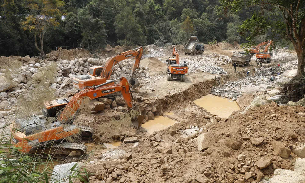 Bắc Ninh tăng tốc khắc phục c&ocirc;ng tr&igrave;nh sạt lở do mưa b&atilde;o - Ảnh 1.