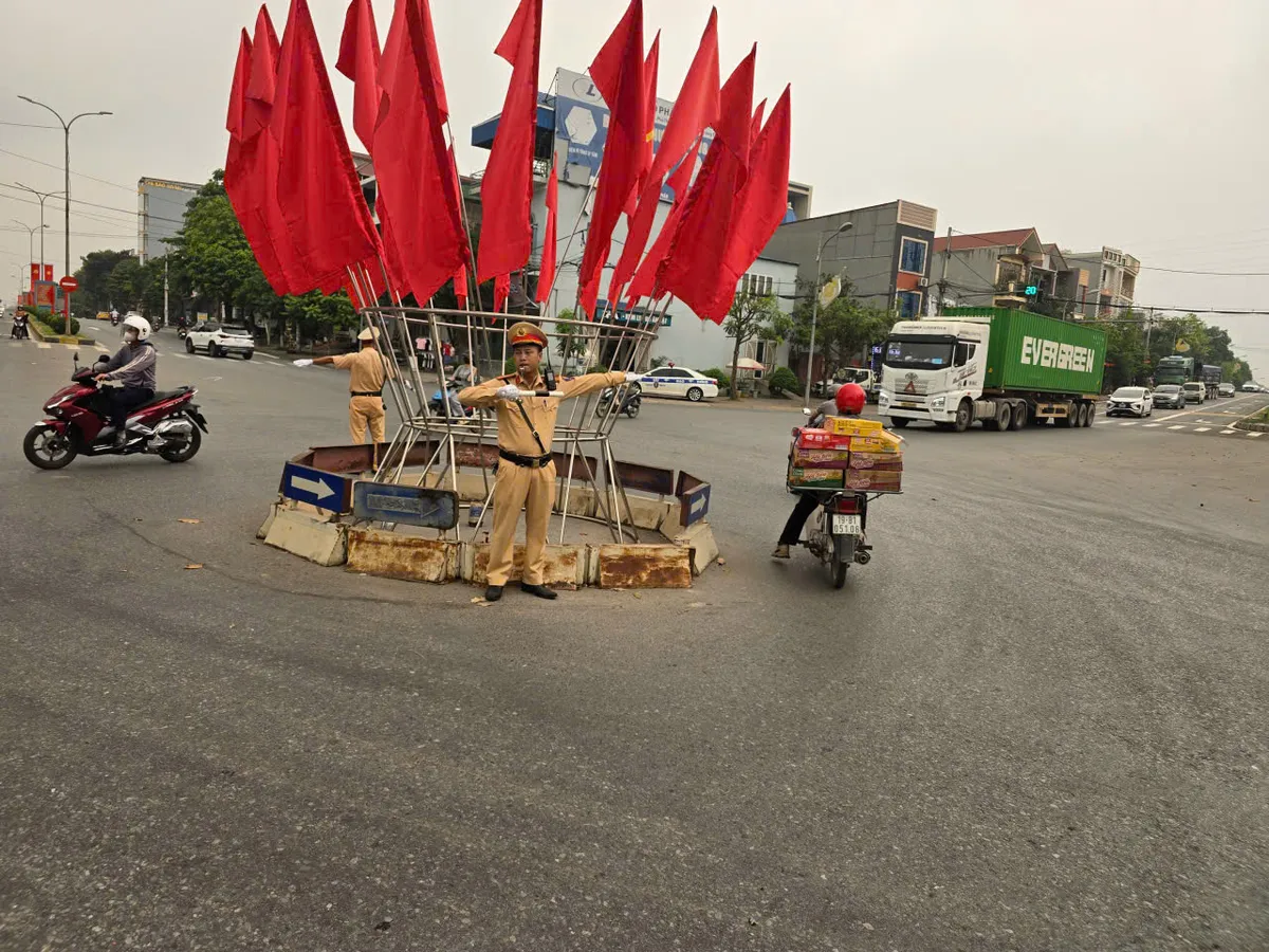 Ph&acirc;n luồng giao th&ocirc;ng phục vụ Giỗ Tổ H&ugrave;ng Vương năm 2026 - Ảnh 1.