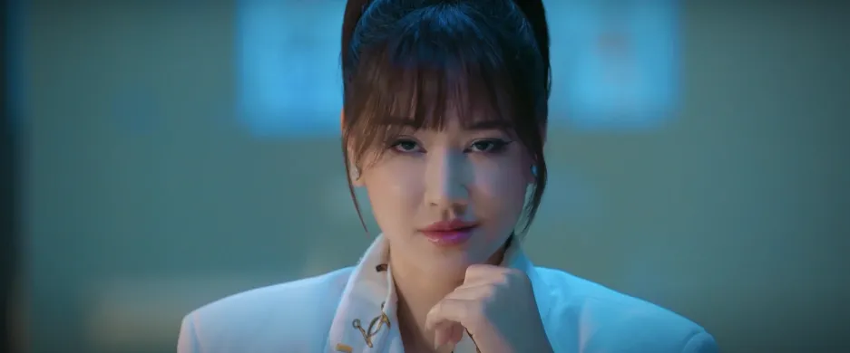 Lời hứa đầu ti&ecirc;n - Tập 1: Vi Minh gi&agrave;nh vương miện Hoa hậu nhưng kh&ocirc;ng nhận được ưu &aacute;i từ c&ocirc;ng ty quản l&yacute; - Ảnh 5.