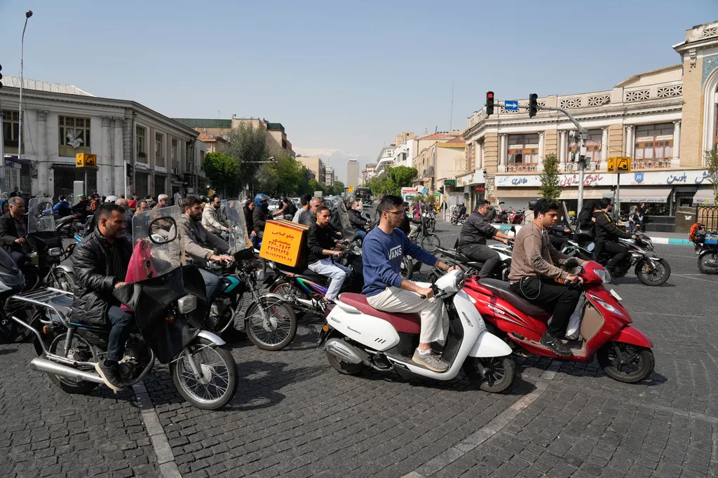 Lầu Năm G&oacute;c đưa ra nhiều cảnh b&aacute;o trong cuộc họp b&aacute;o về cuộc chiến với Iran- Ảnh 3.