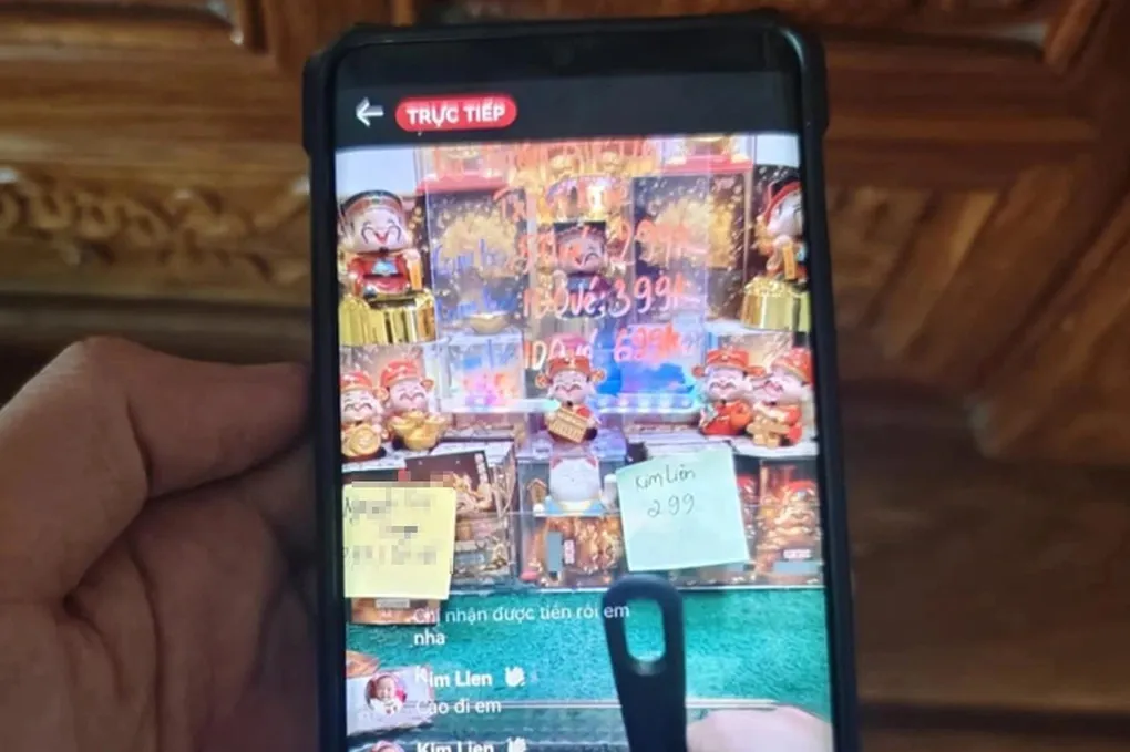 Bị lừa 368 triệu đồng vì "vé cào online trúng thưởng" 1,8 tỷ đồng- Ảnh 1. Bị lừa 368 triệu đồng vì "vé cào online trúng thưởng" 1,8 tỷ đồng- Ảnh 1.