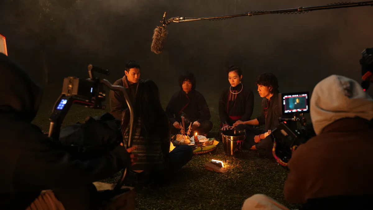 Kiều Minh Tuấn lấy lại phong độ với 'Ph&iacute; Ph&ocirc;ng: Quỷ m&aacute;u rừng thi&ecirc;ng'- Ảnh 1.