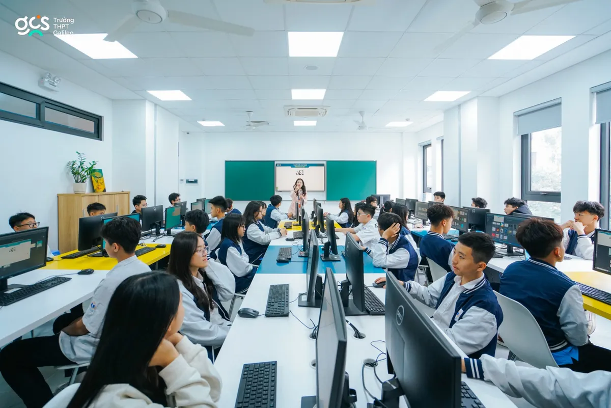 THPT Galileo trao học bổng to&agrave;n phần cho học sinh đạt kết quả xuất sắc kỳ thi v&agrave;o lớp 10 của Sở GD&ĐT- Ảnh 4.