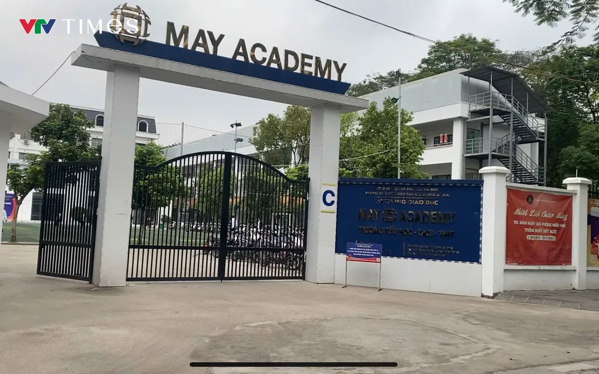 Trường THPT dân lập Phương Nam (nay là Trường THPT May).