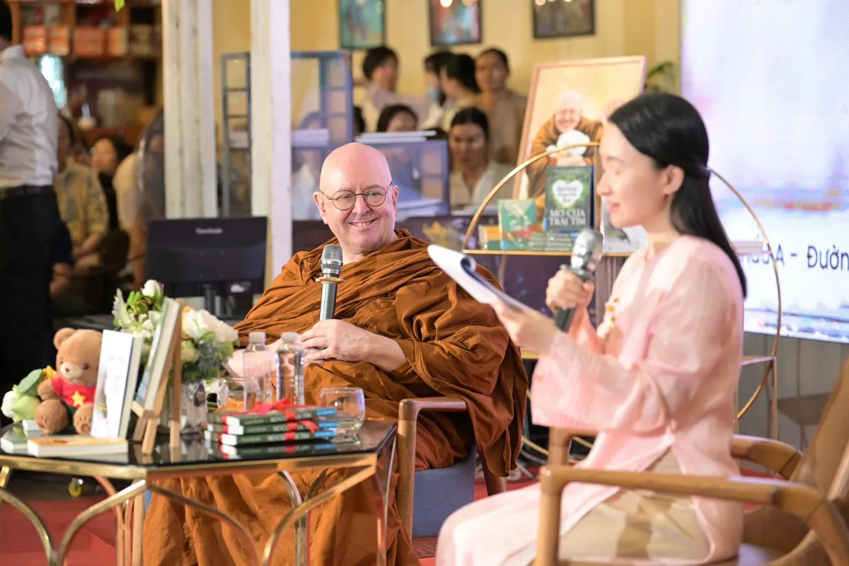 Văn h&oacute;a đọc tại TP Hồ Ch&iacute; Minh: Từ kh&ocirc;ng gian s&aacute;ch đến đ&ocirc; thị tri thức - Ảnh 4.