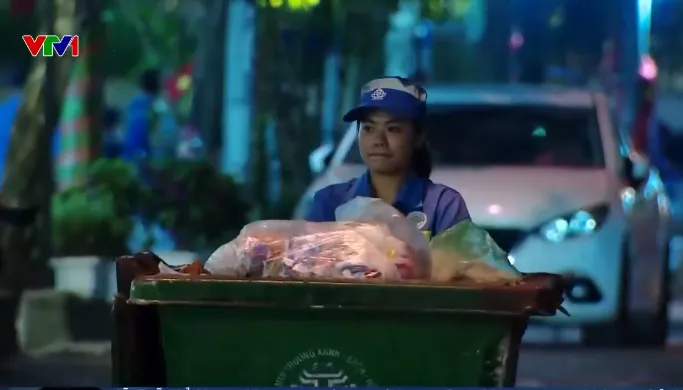 Vướng mắc khi điều chỉnh thời gian thu gom, vận chuyển r&aacute;c - Ảnh 1.