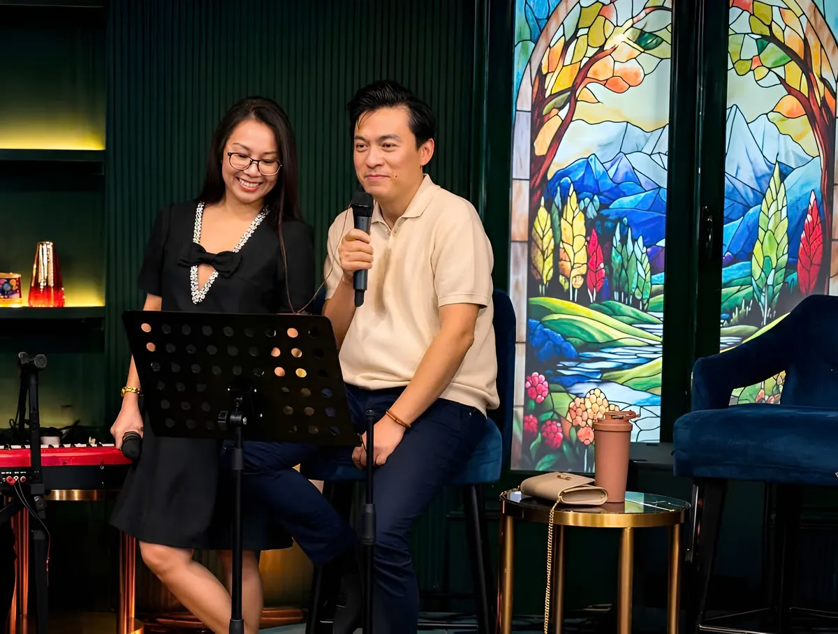 Lam Trường nhớ kỷ niệm lần đầu song ca với Cẩm Ly 30 năm trước - Ảnh 1.