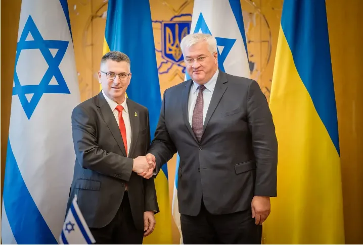 Ukraine c&aacute;o buộc t&agrave;u Nga chở ngũ cốc đến Iran - Ảnh 2.