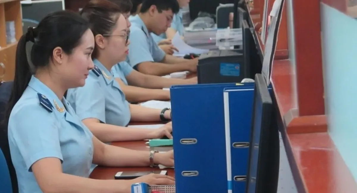 Cải cách thủ tục Đại lý Hải quan: Bước ngoặt từ "Số hóa" và cuộc chạy đua 72 giờ- Ảnh 2. Cải cách thủ tục Đại lý Hải quan: Bước ngoặt từ "Số hóa" và cuộc chạy đua 72 giờ- Ảnh 2.