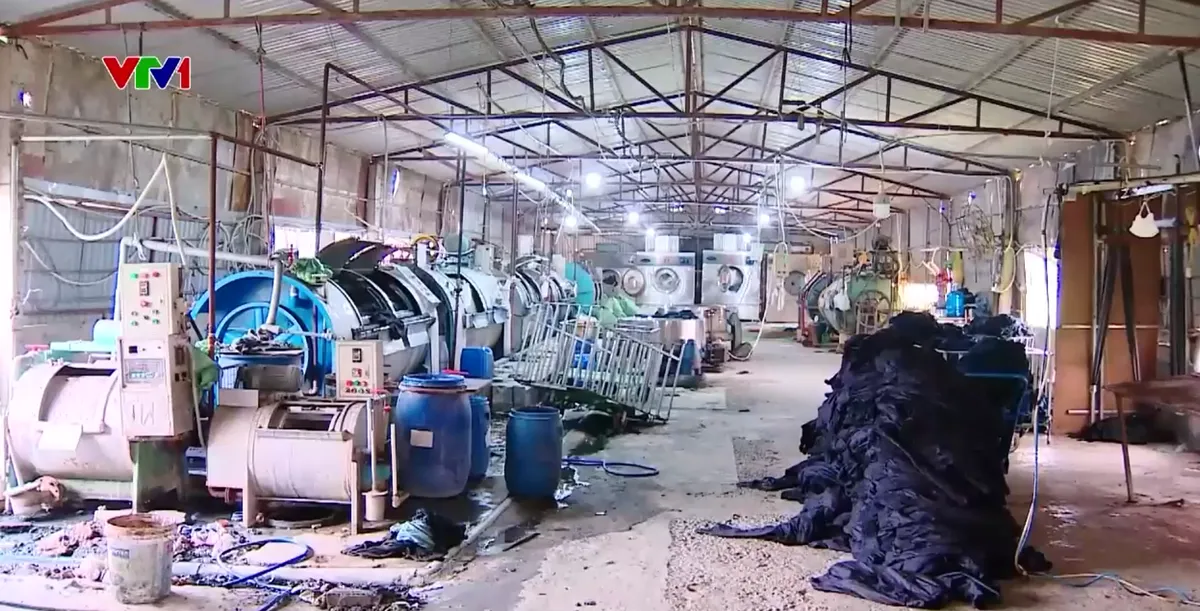 H&agrave; Nội: Ki&ecirc;n quyết xử l&yacute; c&aacute;c cơ sở giặt l&agrave; tự ph&aacute;t xả thải trực tiếp ra m&ocirc;i trường - Ảnh 3.