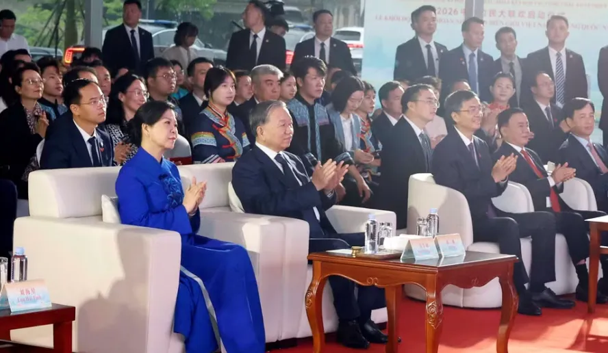 Tiếp nối t&igrave;nh hữu nghị truyền thống Việt Nam - Trung Quốc - Ảnh 2.