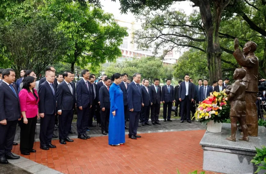 Tổng B&iacute; thư, Chủ tịch nước T&ocirc; L&acirc;m thăm di t&iacute;ch Khu học x&aacute; Trung ương tại Trung Quốc - Ảnh 2.