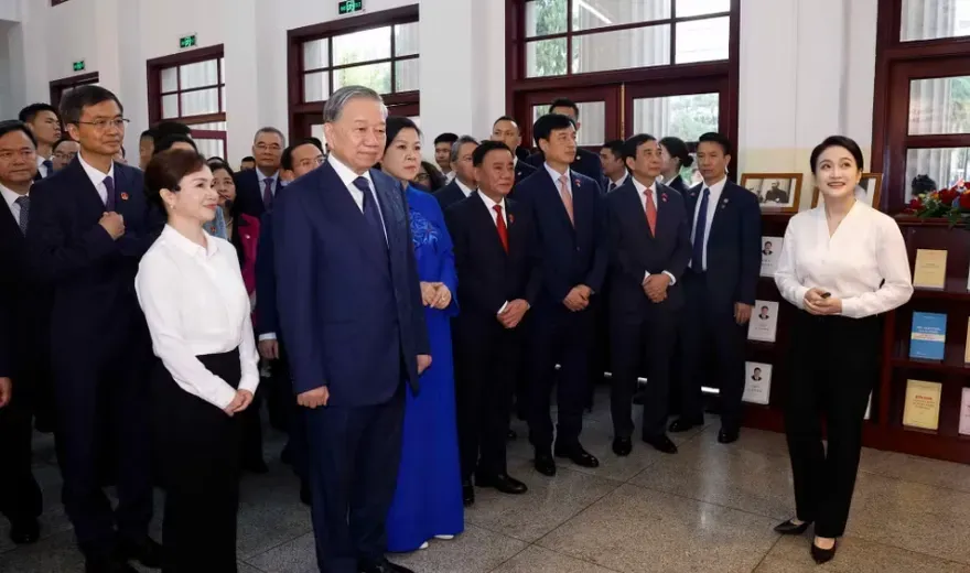 Tổng B&iacute; thư, Chủ tịch nước T&ocirc; L&acirc;m thăm Khu học x&aacute; Trung ương tại Nam Ninh- Ảnh 2.