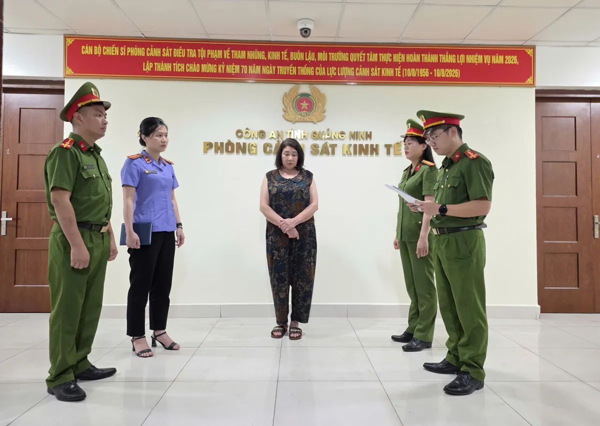 Hai phụ nữ bị khởi tố v&igrave; sản xuất gần 1,5 tấn gi&aacute; đỗ &ldquo;ngậm&rdquo; chất cấm- Ảnh 4.