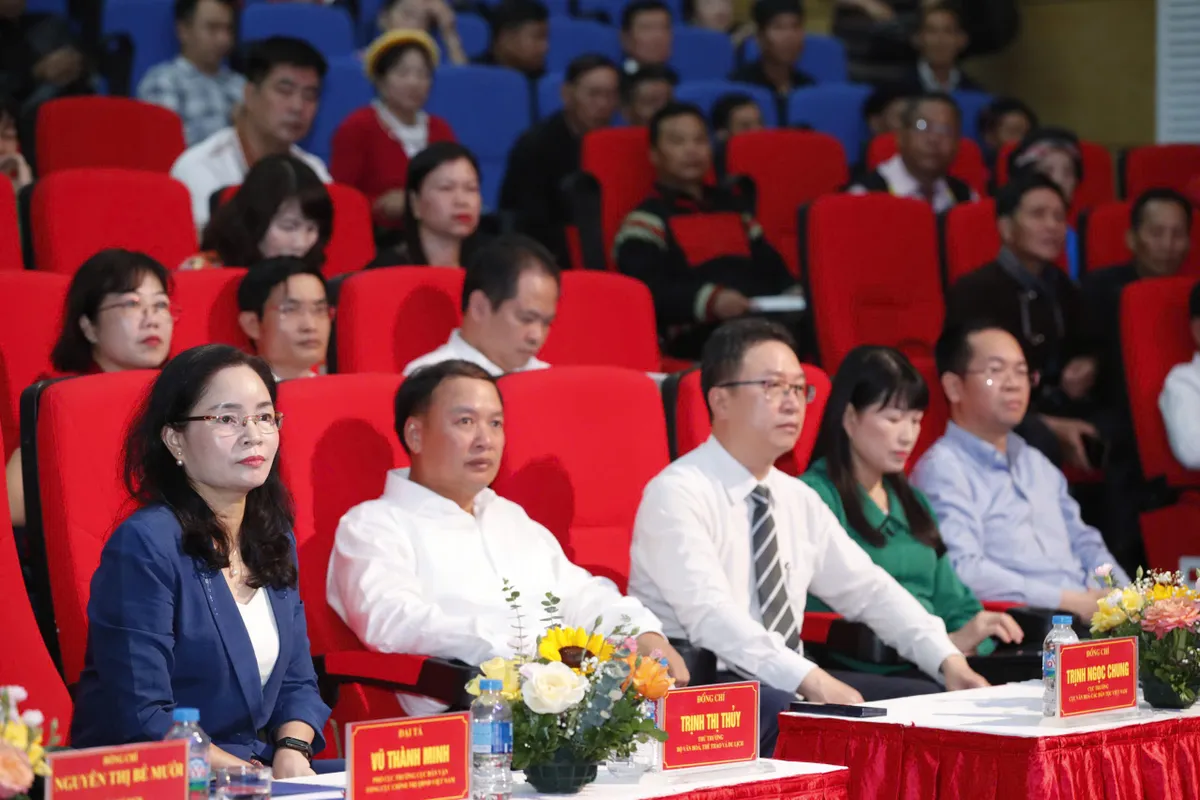 Bảo tồn văn h&oacute;a d&acirc;n tộc thiểu số: Từ &ldquo;nền tảng tinh thần&rdquo; đến &ldquo;nguồn lực nội sinh&rdquo; - Ảnh 2.