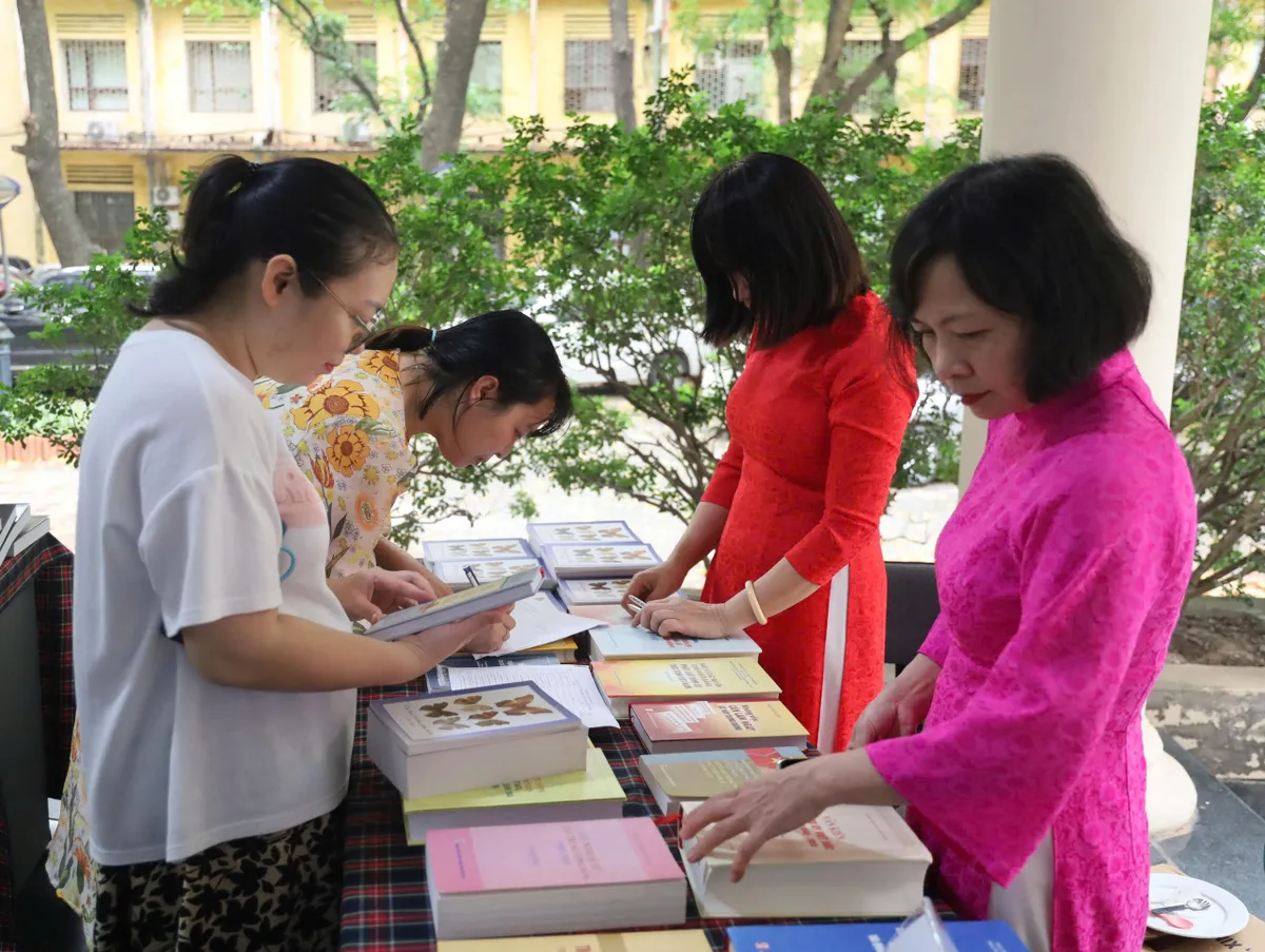 Th&uacute;c đẩy hệ sinh th&aacute;i đổi mới s&aacute;ng tạo, ph&aacute;t triển c&ocirc;ng nghệ chiến lược  - Ảnh 3.