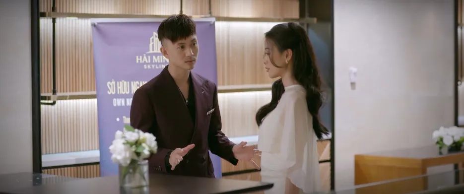 Lời hứa đầu ti&ecirc;n - Tập 2: T&igrave;nh cờ va phải đại thiếu gia, Vi Minh tận dụng ngay cơ hội - Ảnh 9.