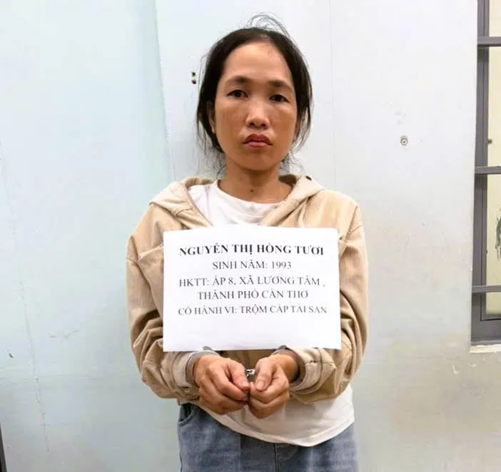 Nhặt được ch&igrave;a kh&oacute;a, nữ c&ocirc;ng nh&acirc;n trộm t&agrave;i sản gần 300 triệu đồng - Ảnh 1.