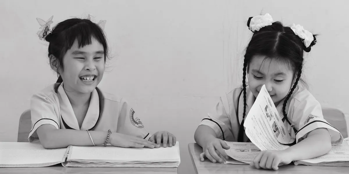 Triển l&atilde;m &ldquo;&Aacute;nh s&aacute;ng & B&oacute;ng tối&rdquo; -  c&acirc;u chuyện về niềm tin v&agrave; l&ograve;ng trắc ẩn- Ảnh 5.