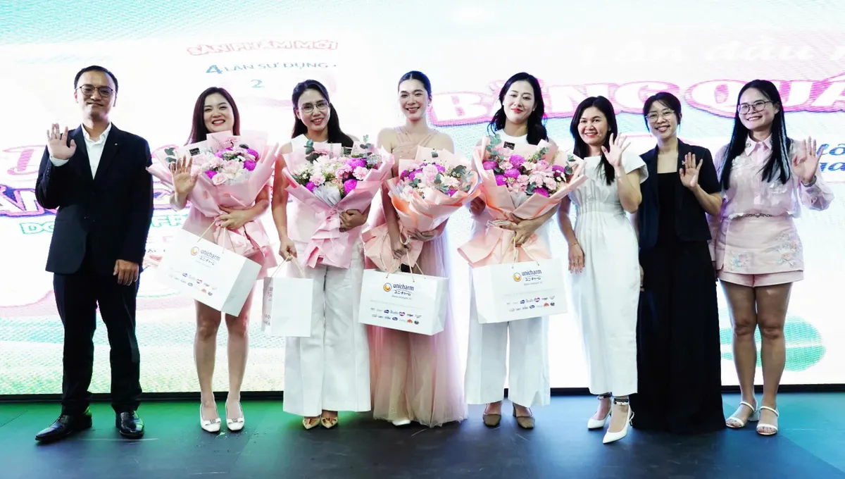 Hơn 100 bạn trẻ H&agrave; Nội tham gia workshop khởi nghiệp số- Ảnh 1.