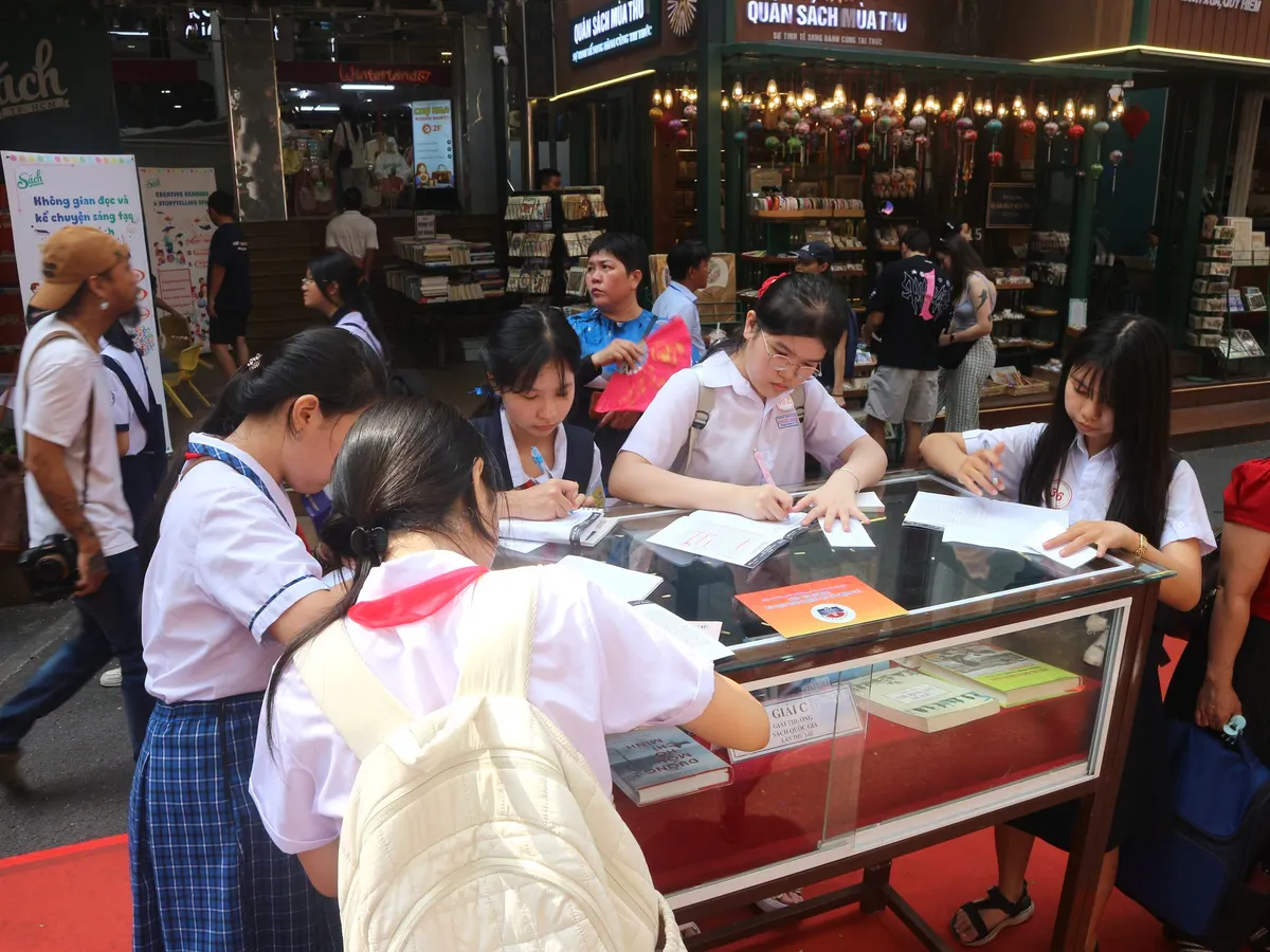 Nhiều hoạt động đặc sắc tại Ng&agrave;y S&aacute;ch v&agrave; Văn h&oacute;a đọc TP Hồ Ch&iacute; Minh lần 5- Ảnh 2.