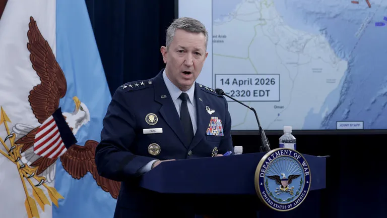 Mỹ tuy&ecirc;n bố sẽ nhắm mục ti&ecirc;u v&agrave;o t&agrave;u c&oacute; li&ecirc;n hệ với Iran tr&ecirc;n to&agrave;n thế giới- Ảnh 1.