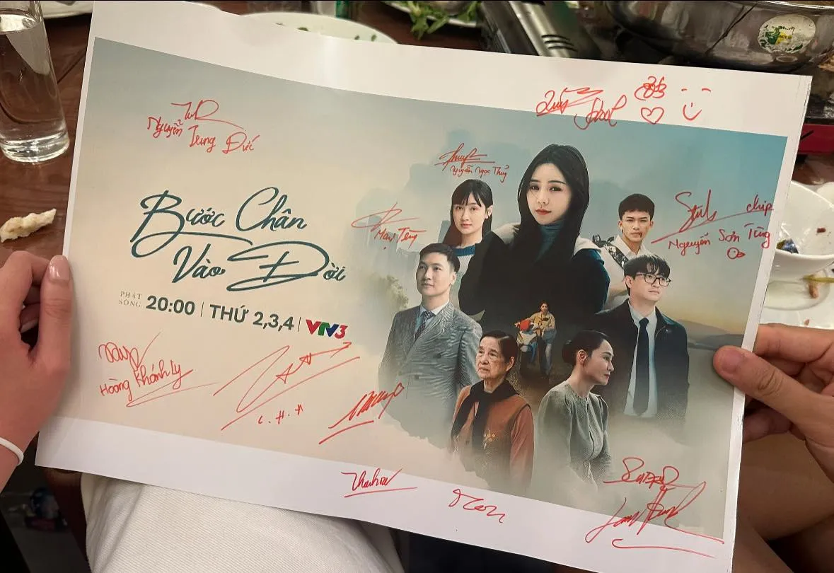 Bước ch&acirc;n v&agrave;o đời đ&oacute;ng m&aacute;y, d&agrave;n diễn vi&ecirc;n chia tay quyến luyến - Ảnh 4.