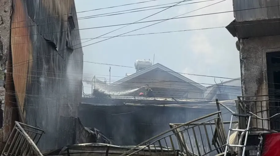 Ch&aacute;y lớn nhiều căn nh&agrave; ở trung t&acirc;m Đ&agrave; Lạt - Ảnh 3.