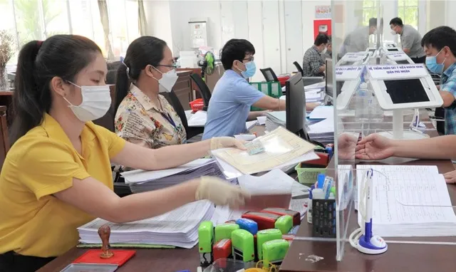 Dự kiến c&aacute;ch t&iacute;nh lương, phụ cấp theo lương cơ sở mới 2,53 triệu đồng/th&aacute;ng- Ảnh 1.