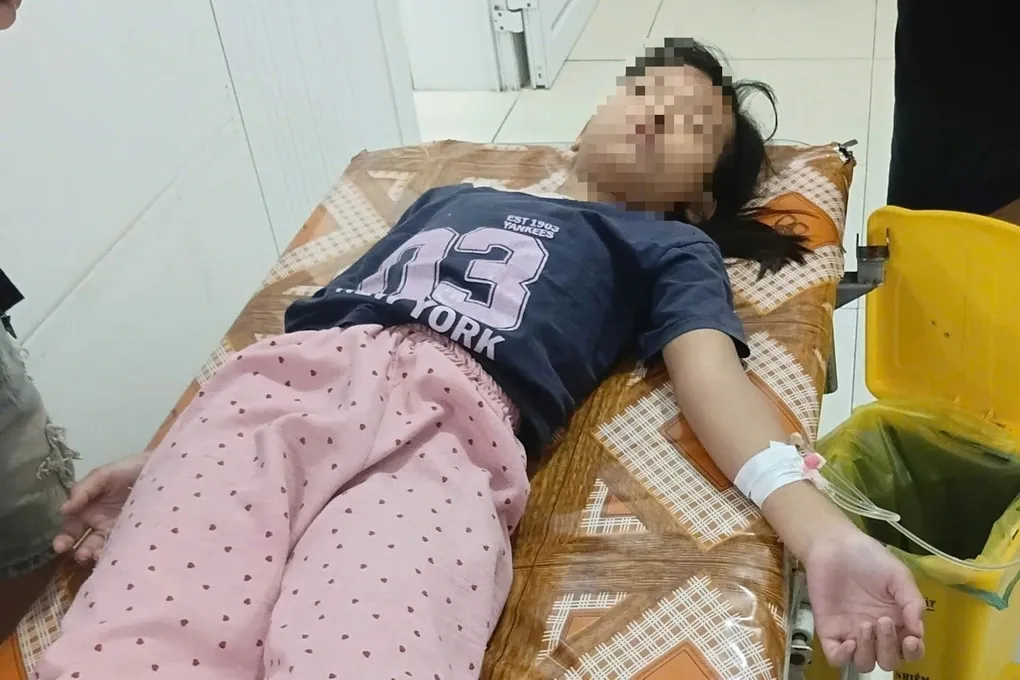 Hơn 20 người nghi ngộ độc sau khi ăn b&aacute;nh m&igrave; ở Nghệ An, Bộ Y tế chỉ đạo khẩn- Ảnh 1.