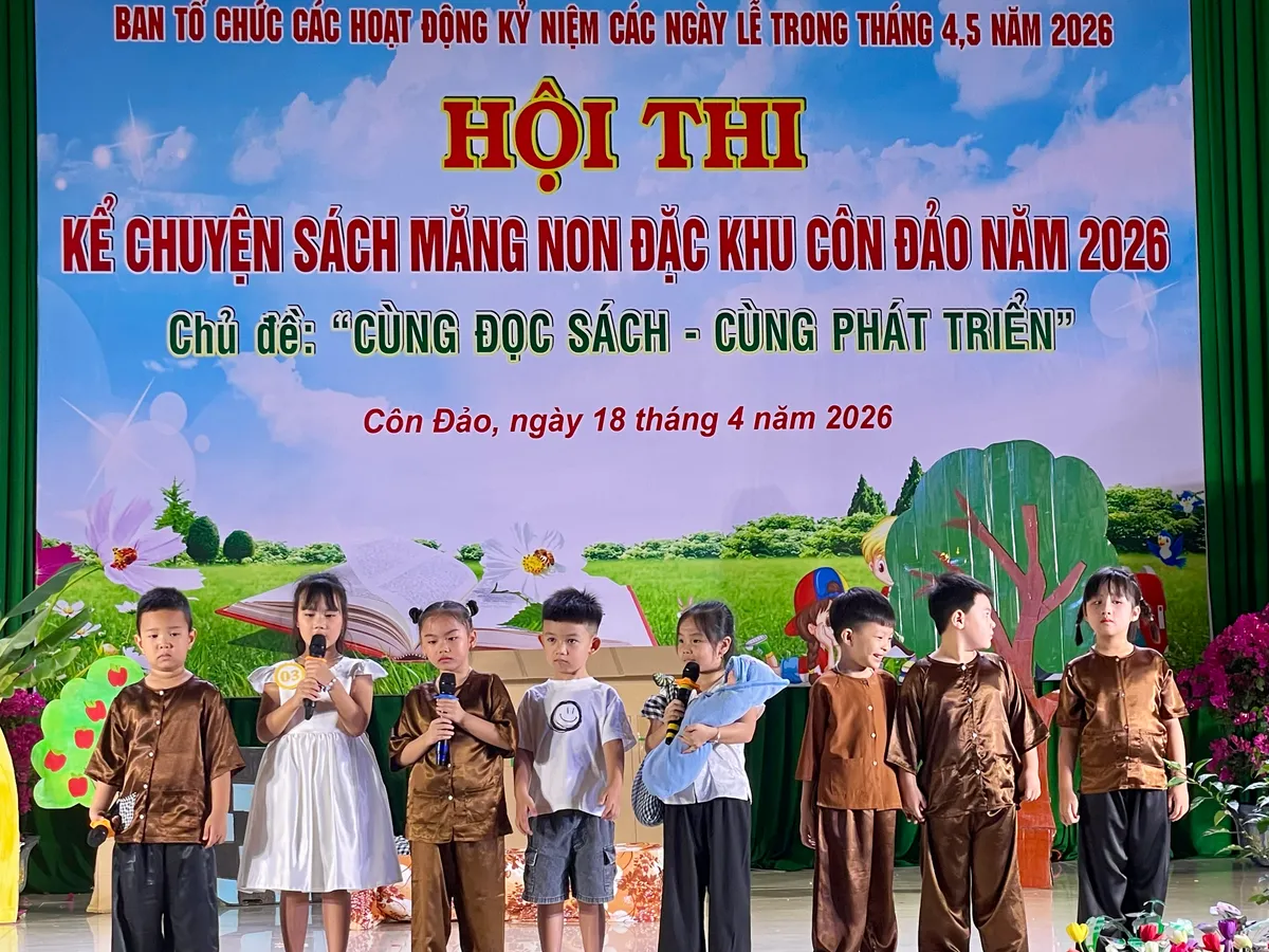 Nghe măng non kể chuyện s&aacute;ch ở đặc khu C&ocirc;n Đảo- Ảnh 1.