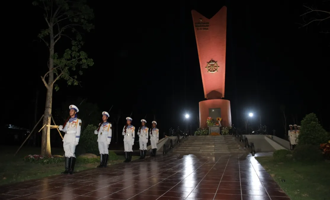 Bản h&ugrave;ng ca tr&ecirc;n s&ocirc;ng: Khơi dậy niềm tự h&agrave;o v&agrave; kh&aacute;t vọng h&ograve;a b&igrave;nh- Ảnh 1.