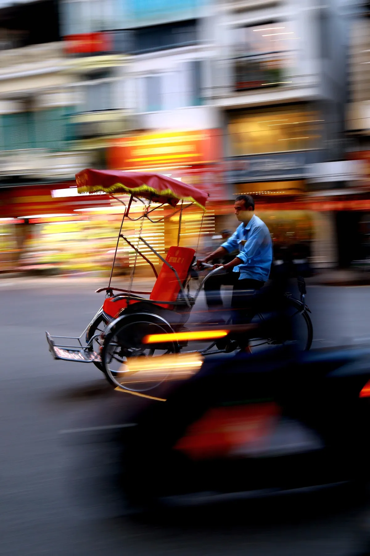 Sinh vi&ecirc;n đưa nhiếp ảnh đường phố th&agrave;nh s&aacute;ng kiến v&igrave; cộng đồng - Ảnh 2.