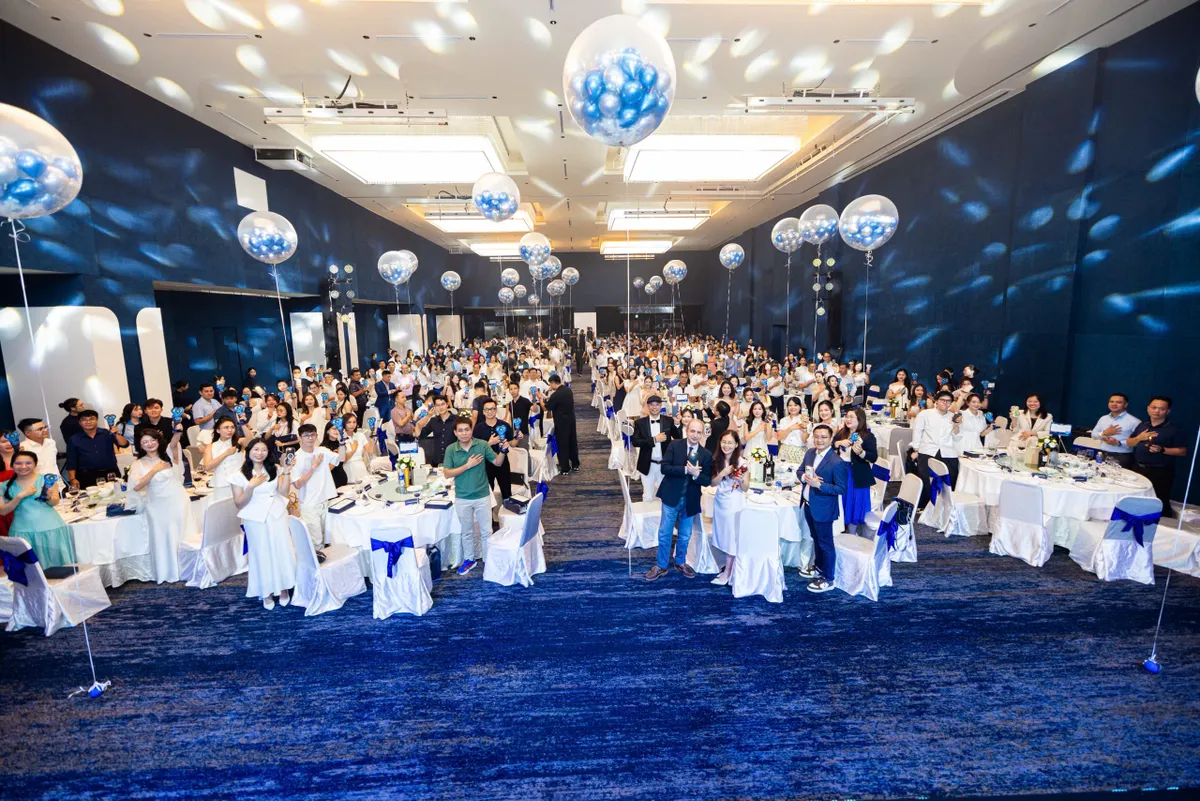 Hunmed trao hỗ trợ 300 triệu đồng cho chương tr&igrave;nh Tr&aacute;i tim cho em- Ảnh 4.