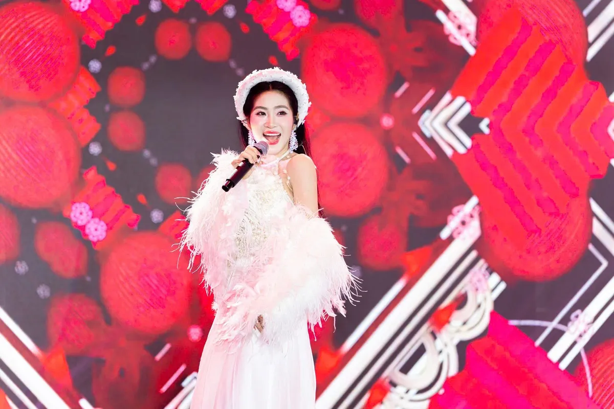 Hunmed trao hỗ trợ 300 triệu đồng cho chương tr&igrave;nh Tr&aacute;i tim cho em- Ảnh 8.