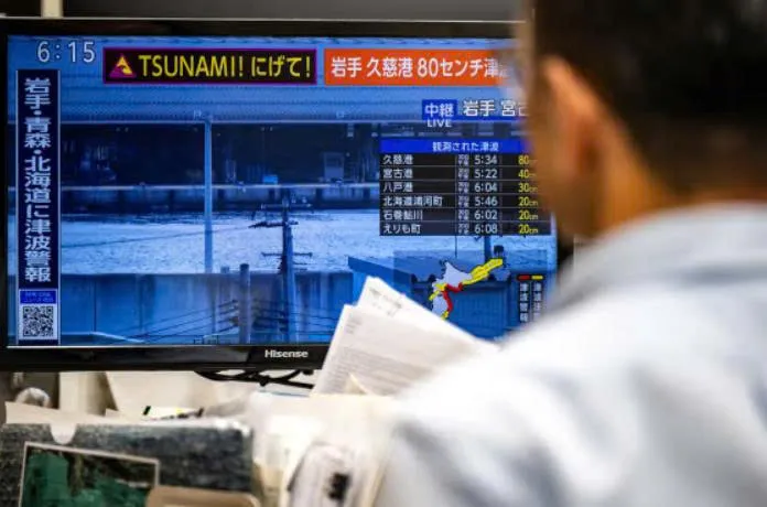 Động đất rất mạnh tại Nhật Bản, s&oacute;ng thần cao tới 3 m&eacute;t- Ảnh 3.