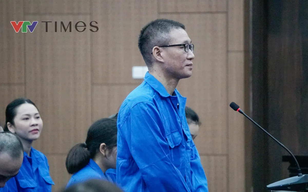 Bị cáo Phạm Quang Thiện, cựu Phó Chủ tịch UBND phường Phú Lãm (quận Hà Đông cũ) tại toà. (ảnh: Phùng Anh)