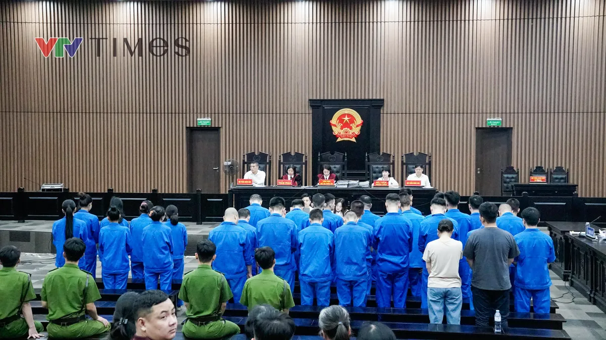 Cựu Ph&oacute; Chủ tịch phường &ldquo;bay lắc&rdquo; c&ugrave;ng nữ nh&acirc;n vi&ecirc;n bị đề nghị 6 năm 6 th&aacute;ng t&ugrave;- Ảnh 1.