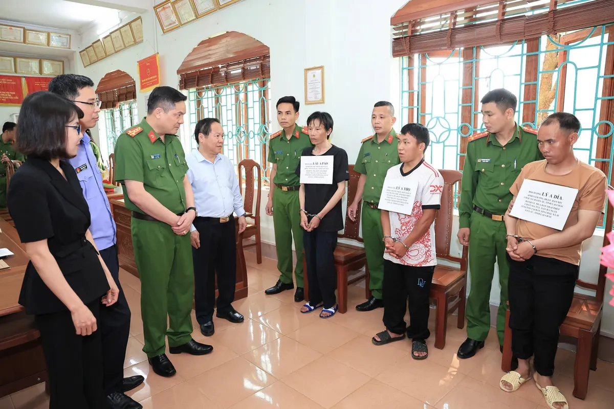 Lai Ch&acirc;u: Triệt ph&aacute; đường d&acirc;y ma t&uacute;y li&ecirc;n tỉnh, thu giữ 9 b&aacute;nh heroin- Ảnh 3.