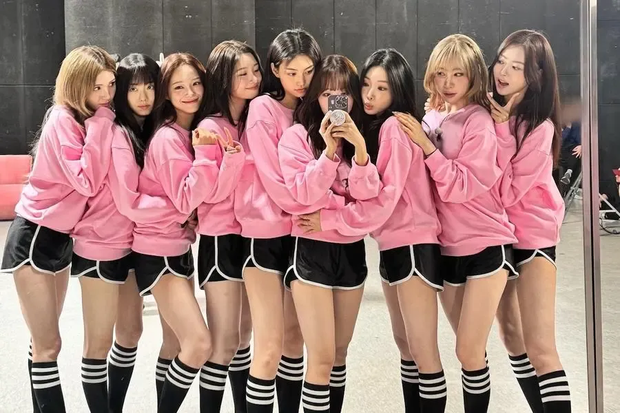 I.O.I trở lại với EP trước thềm tour t&aacute;i hợp kỷ niệm 10 năm  - Ảnh 1.